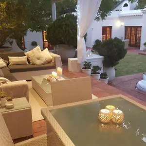https://constantia-garden-suites.hotels-capetown.com